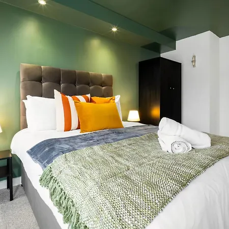 Apartman New Luxury Centre - 2 Bedroom - Netflix - Wifi - Secure Parking 35qc Birmingham